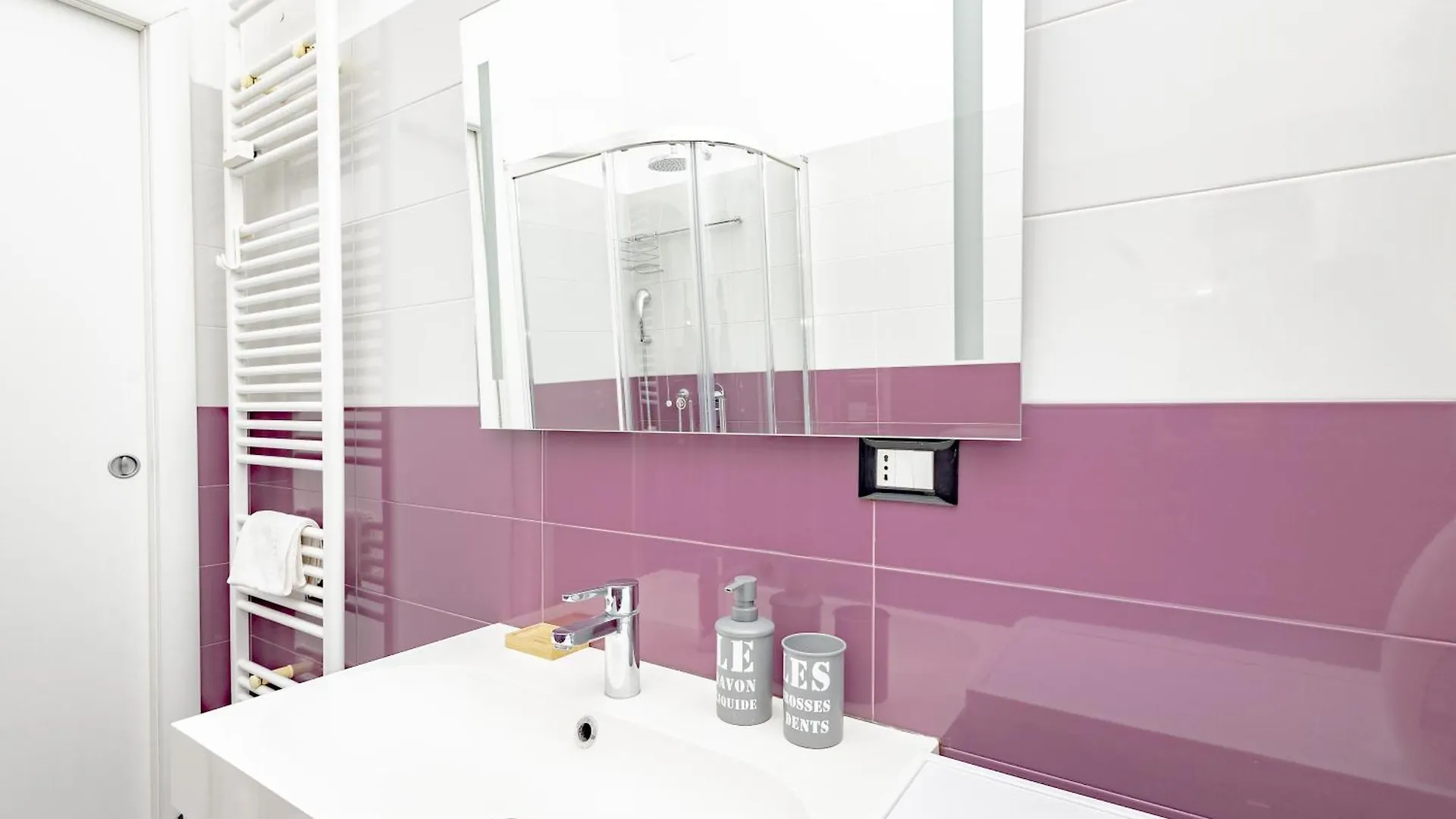 Xenia Apartments - Quiet And Cozy Two-Room Apartment Milan